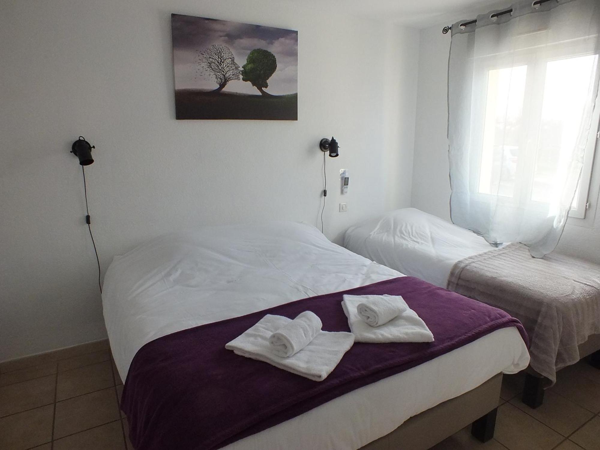 Logis Hotel Restaurant Le Clos Saint Loup Bram Buitenkant foto