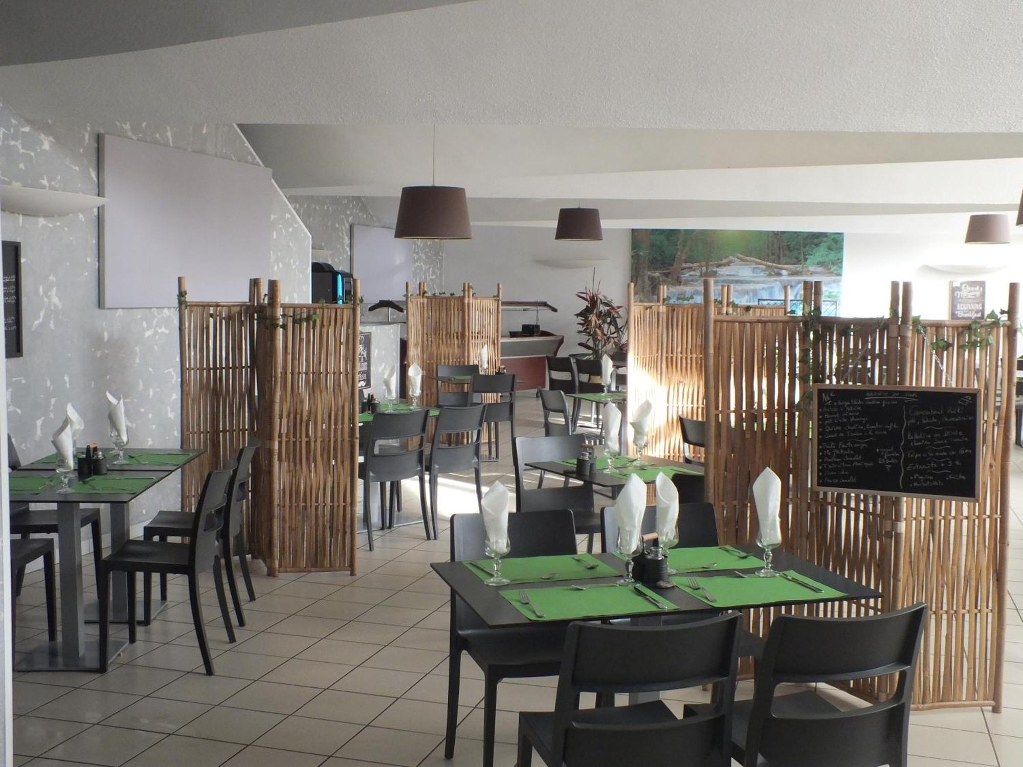 Logis Hotel Restaurant Le Clos Saint Loup Bram Buitenkant foto