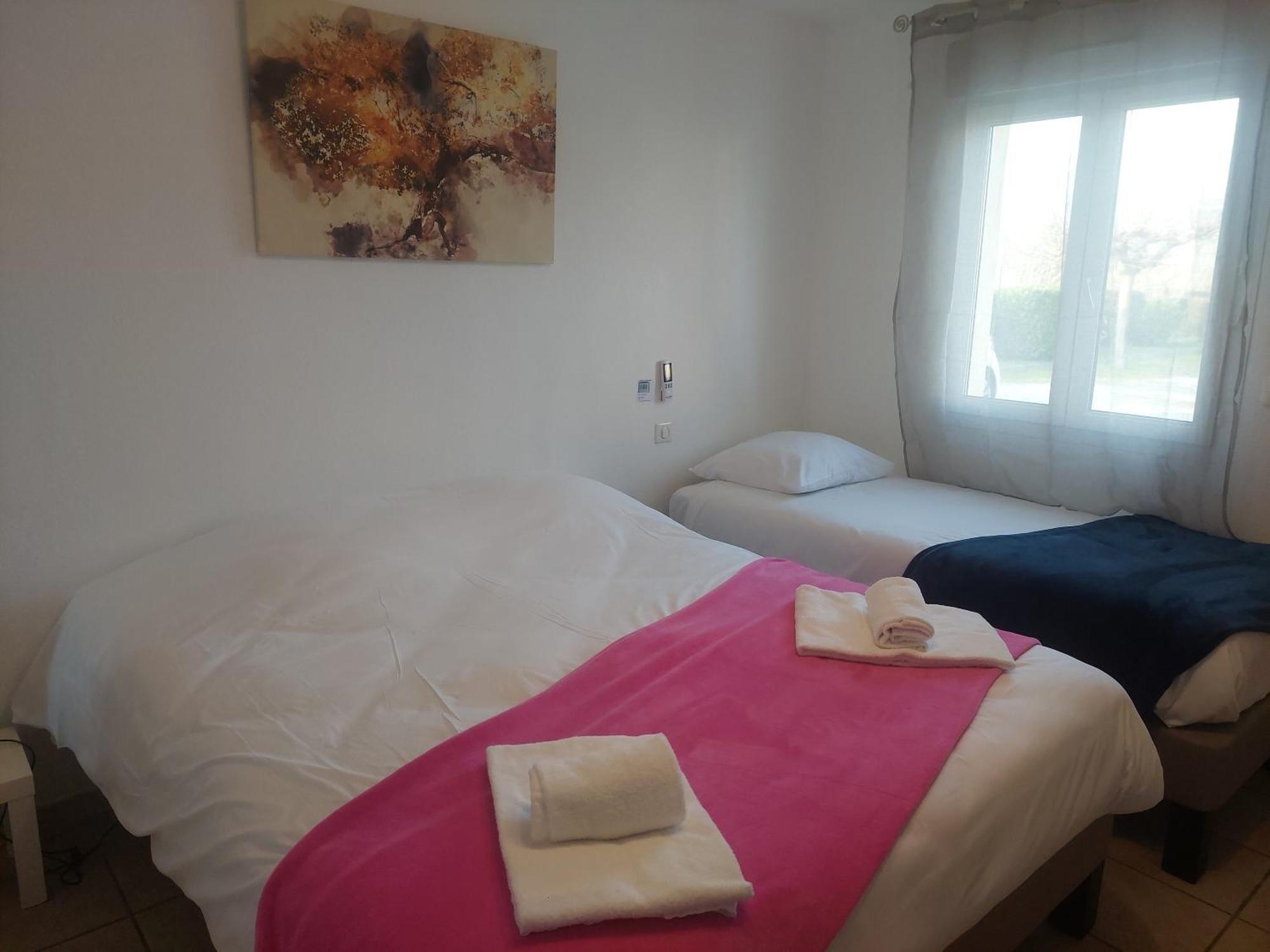 Logis Hotel Restaurant Le Clos Saint Loup Bram Buitenkant foto