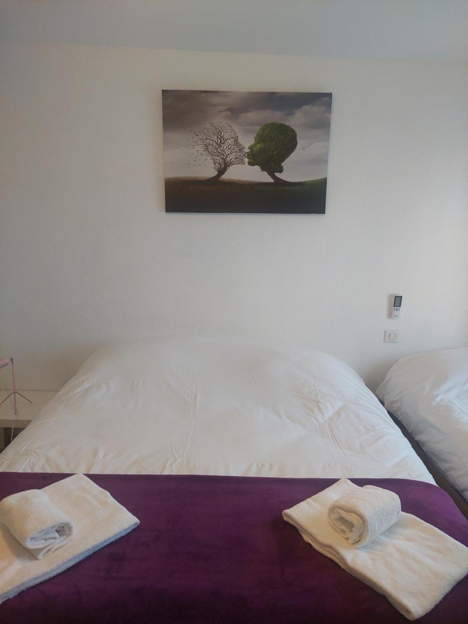 Logis Hotel Restaurant Le Clos Saint Loup Bram Buitenkant foto